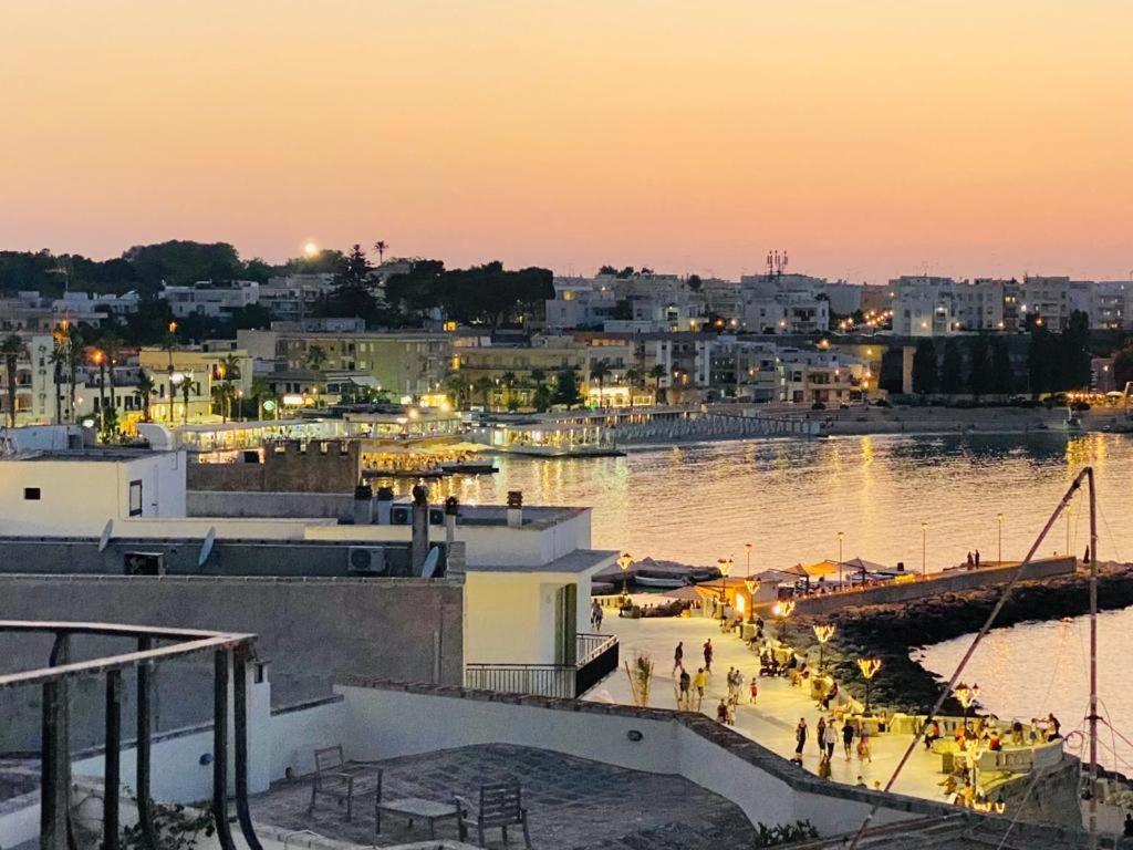 Dimora Del Sole Luxury And Charm Apartment Otranto Luaran gambar