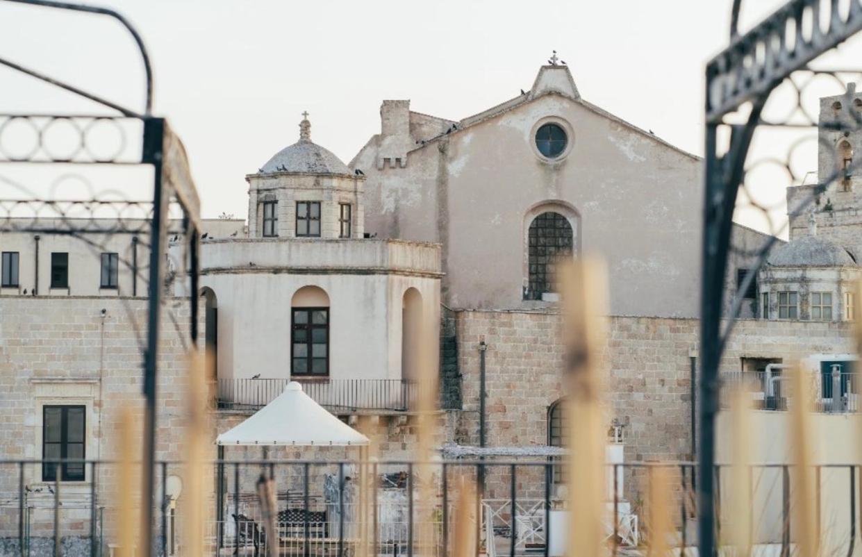 Dimora Del Sole Luxury And Charm Apartment Otranto Luaran gambar