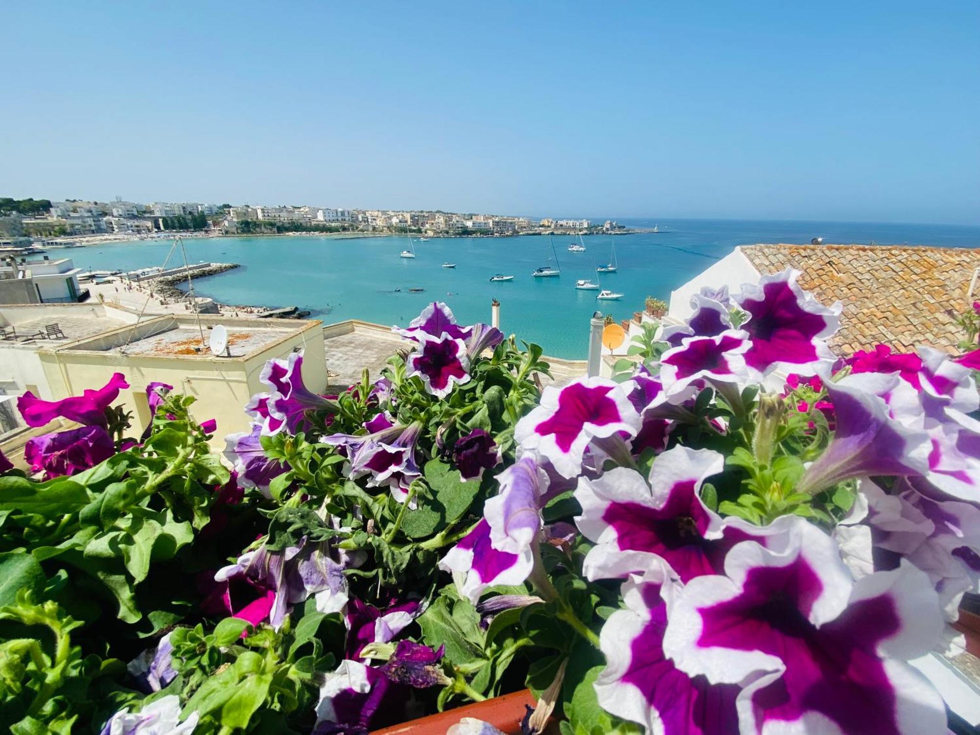 Dimora Del Sole Luxury And Charm Apartment Otranto Luaran gambar