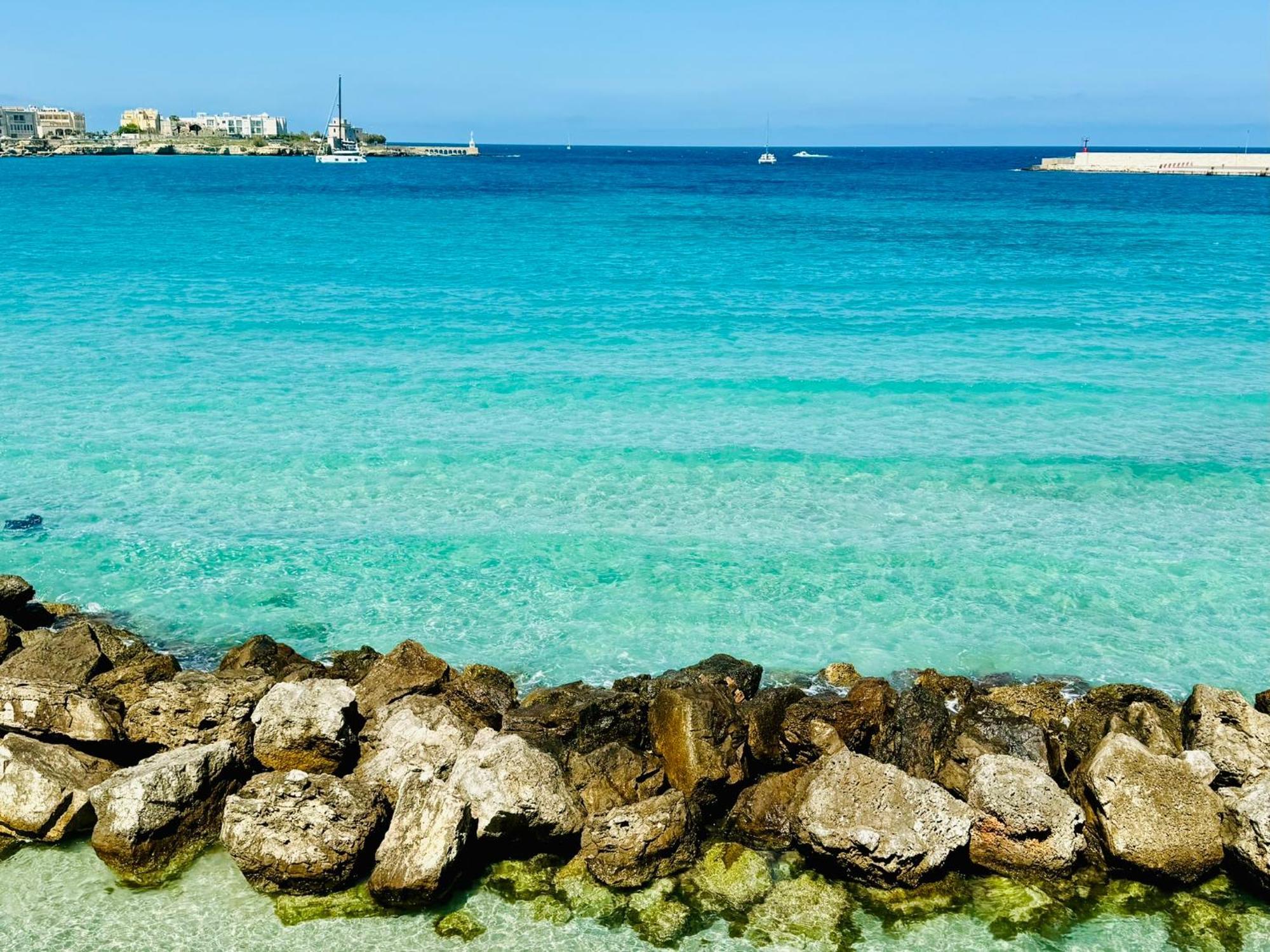 Dimora Del Sole Luxury And Charm Apartment Otranto Luaran gambar